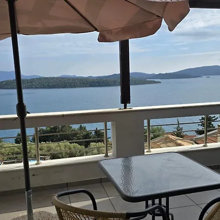 Lefkada Unique Sea View Apartment *