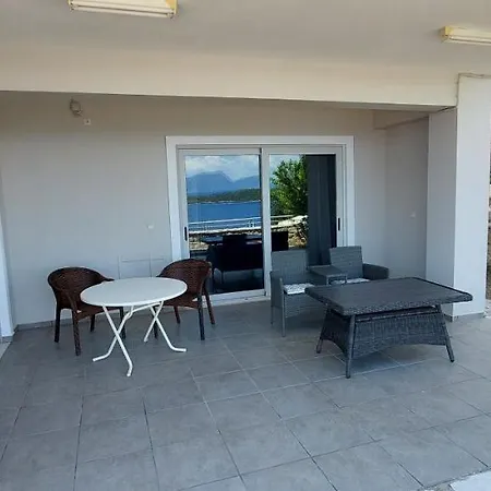 Lefkada Unique Sea View Apartment *