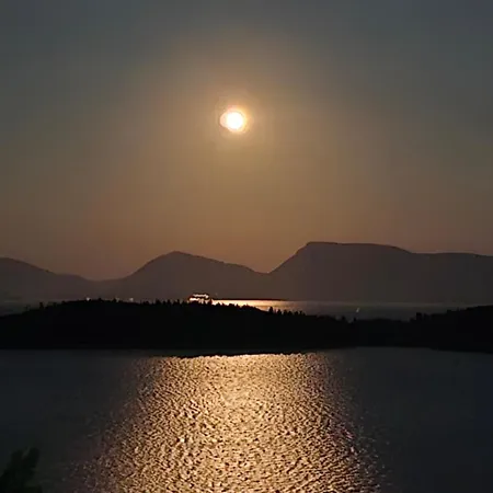 Lefkada Unique Sea View Апартаменты *